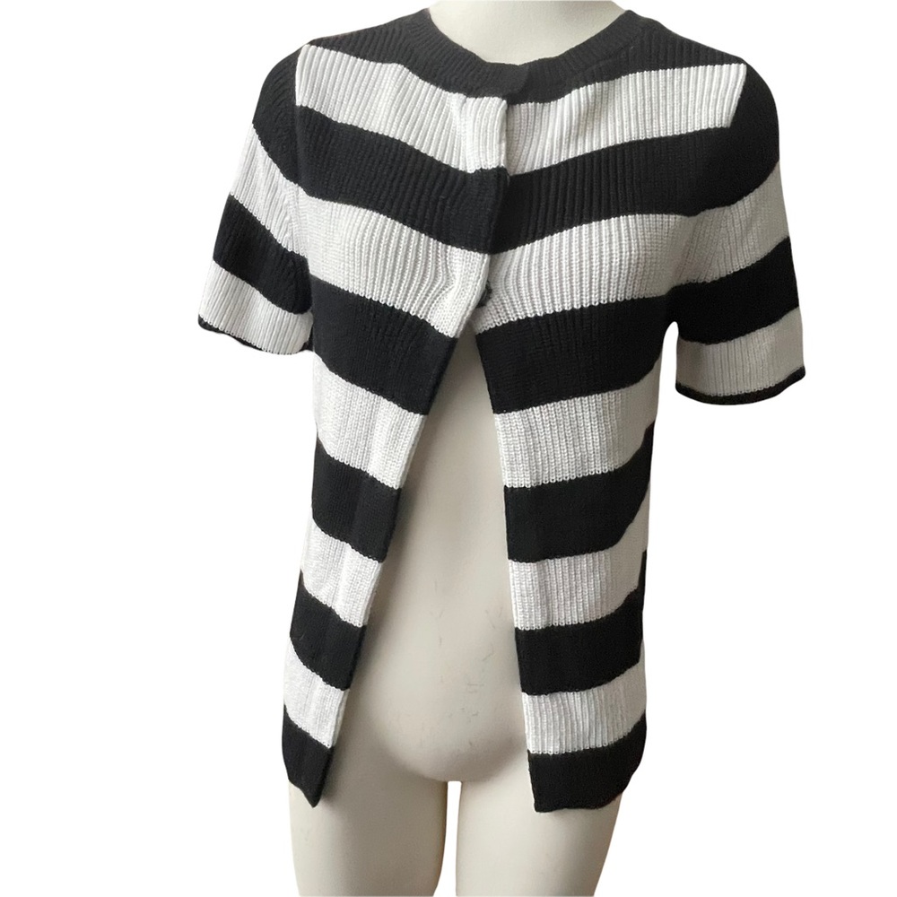 Banana Republic 3 button sweater size small